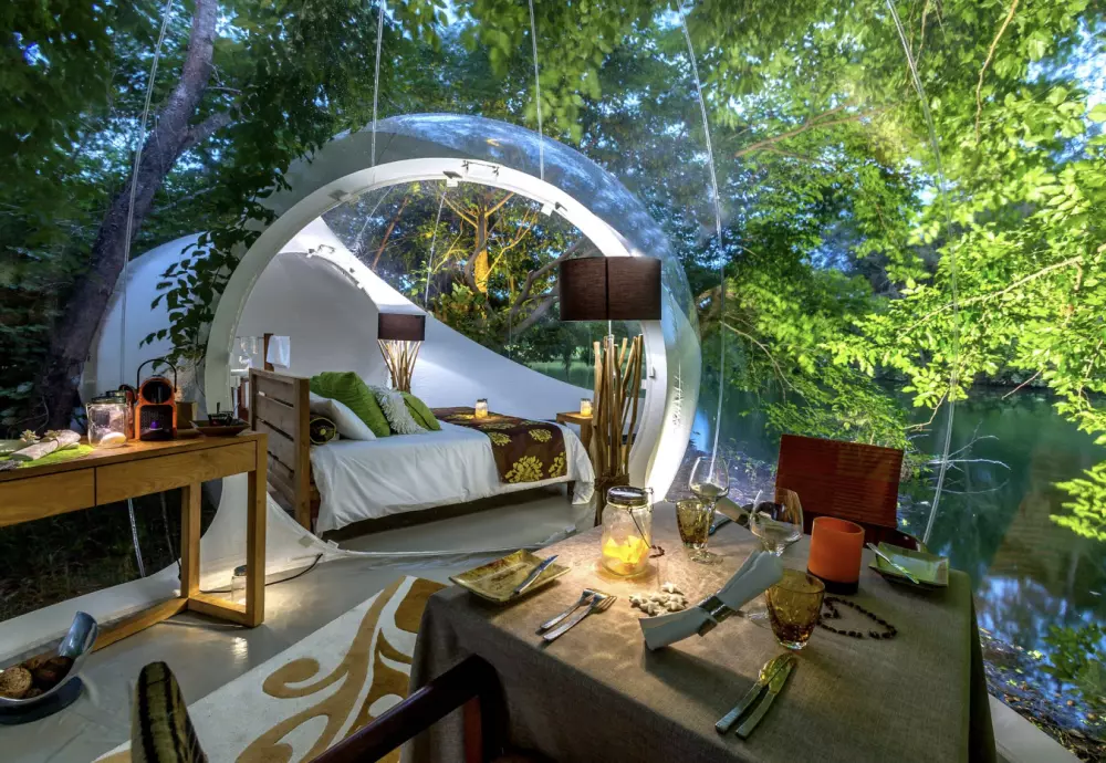 giant clear bubble tent